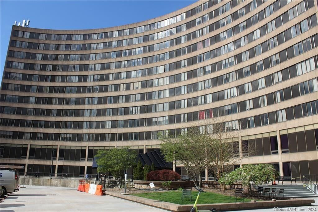 Property Photo:  100 Wells Street 1108  CT 06103 