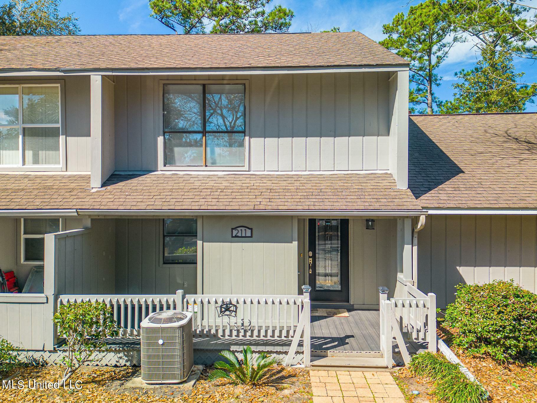 Property Photo:  211 Highpoint Drive  MS 39525 