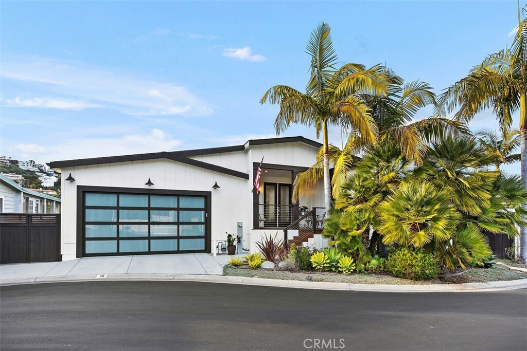 Property Photo:  15 Mira Las Olas  CA 92673 