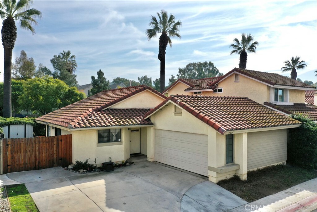 2362 Fan Palm Drive  Corona CA 92879 photo