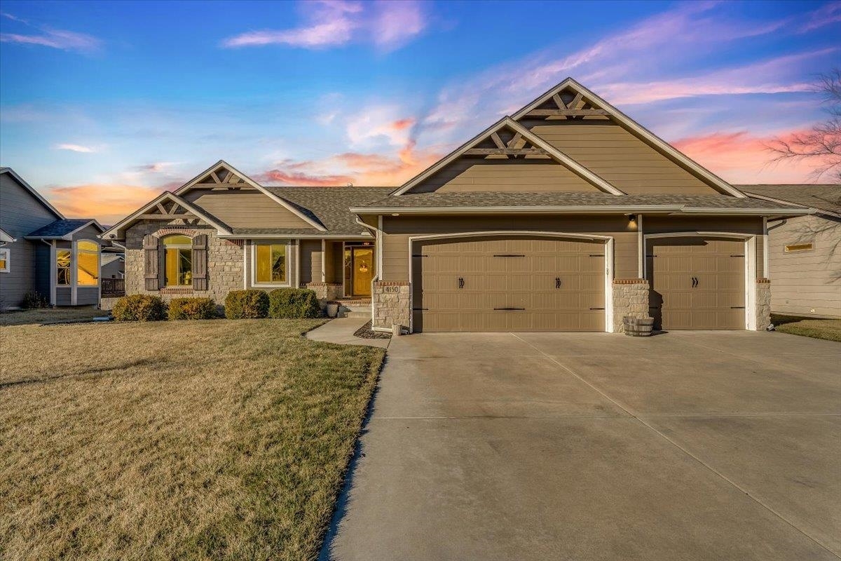 Property Photo:  4150 N Lake Ridge Ct  KS 67205 