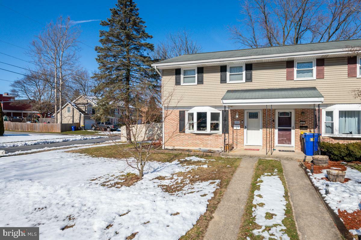 Property Photo:  101 Pennbrook Avenue  PA 19551 