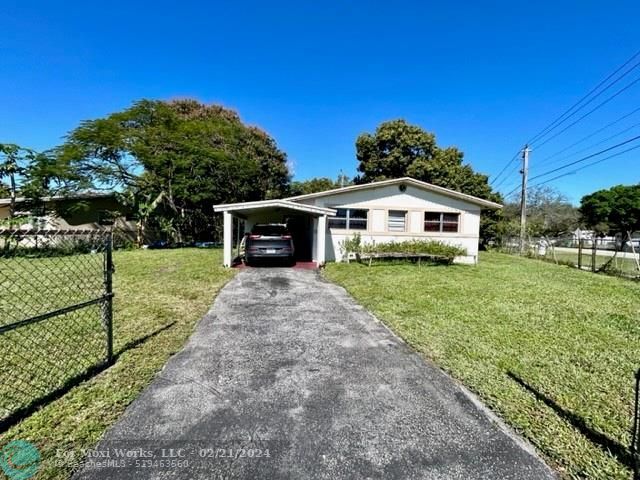 Property Photo: 3411 NW 1st St FL 33311