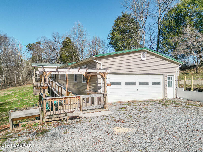 Property Photo:  2037 Bays Mountain Rd  TN 37820 