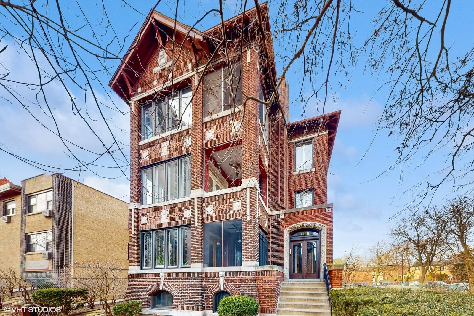 Property Photo: 1106 W Loyola Avenue 3 IL 60626