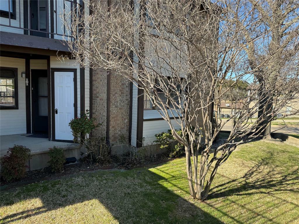 Property Photo:  101 Henry M Chandler Drive  TX 75032 