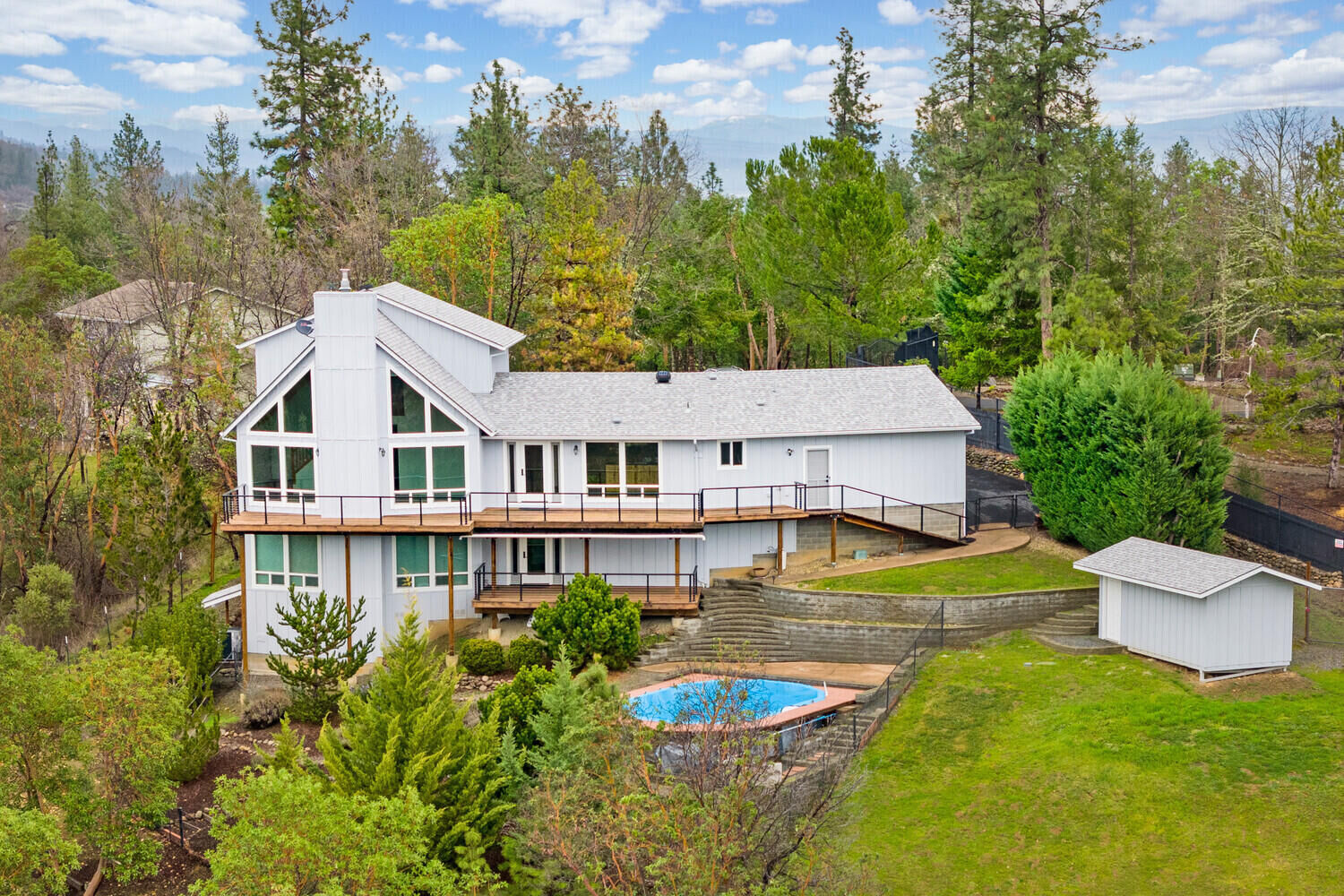 Property Photo:  295 Pair A Dice Ranch Road  OR 97530 