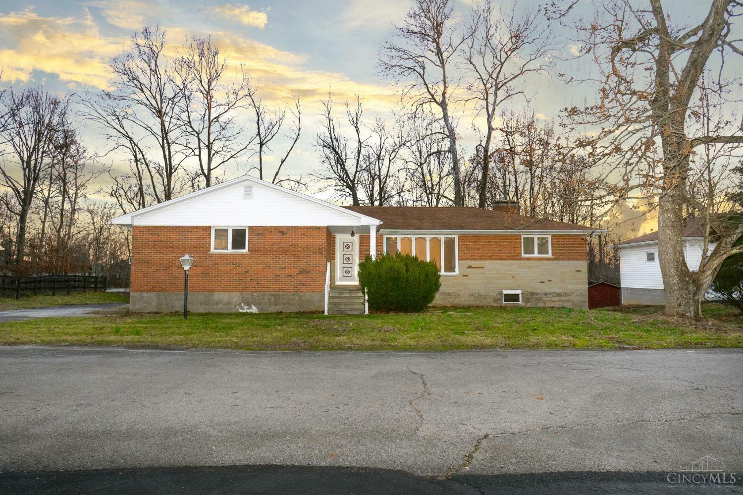 Property Photo: 905 Mardec Street OH 45693