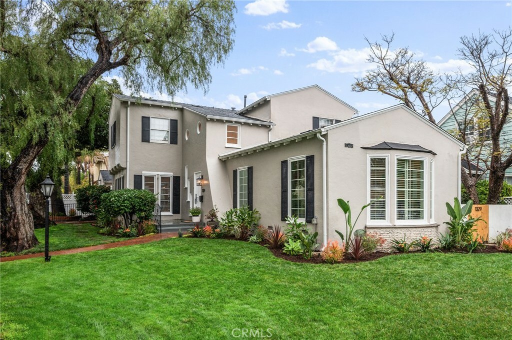 Property Photo:  1329 Arlington Avenue  CA 90501 