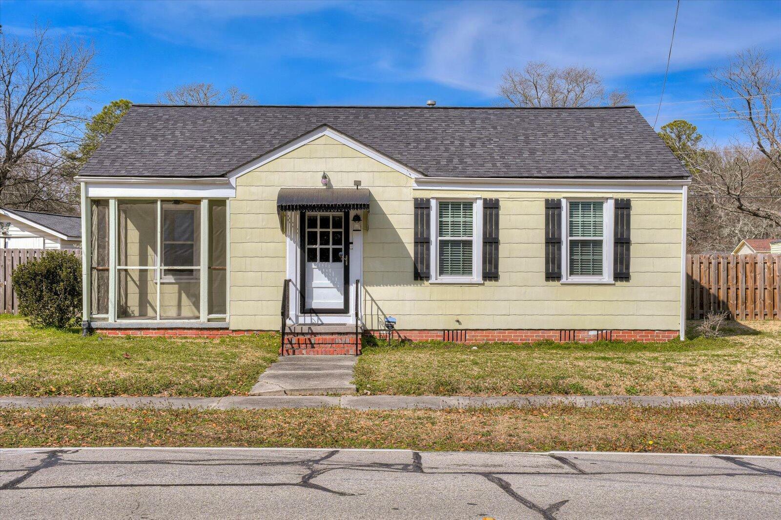 Property Photo:  412 White Oak Street  GA 30824 