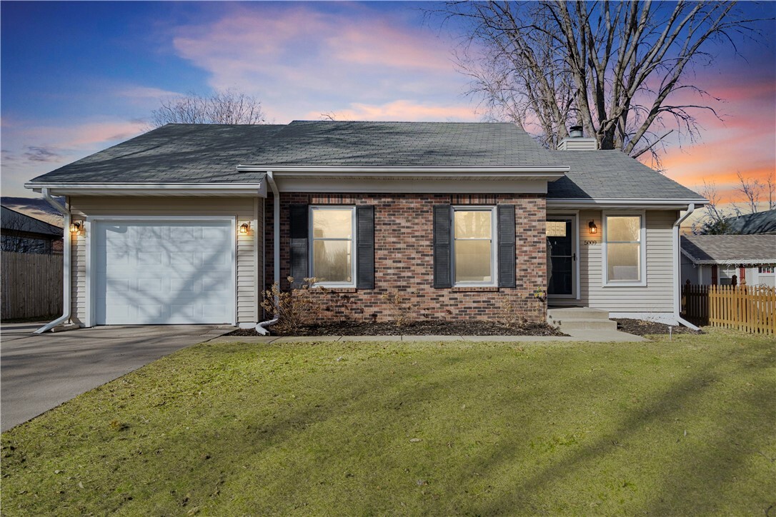 5009 Westwood Drive  West Des Moines IA 50265 photo