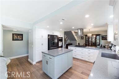 Property Photo: 635 Calle Del Sur CA 91360