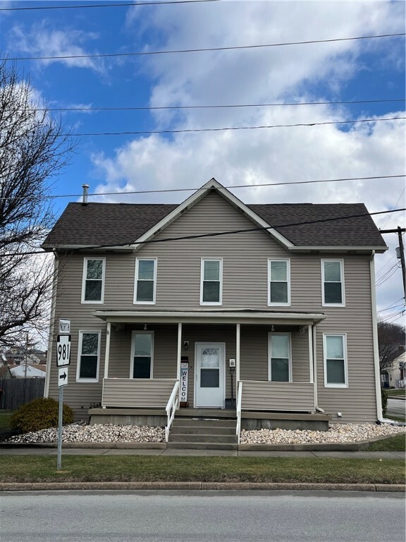 Property Photo:  804 Lincoln Avenue  PA 15650 