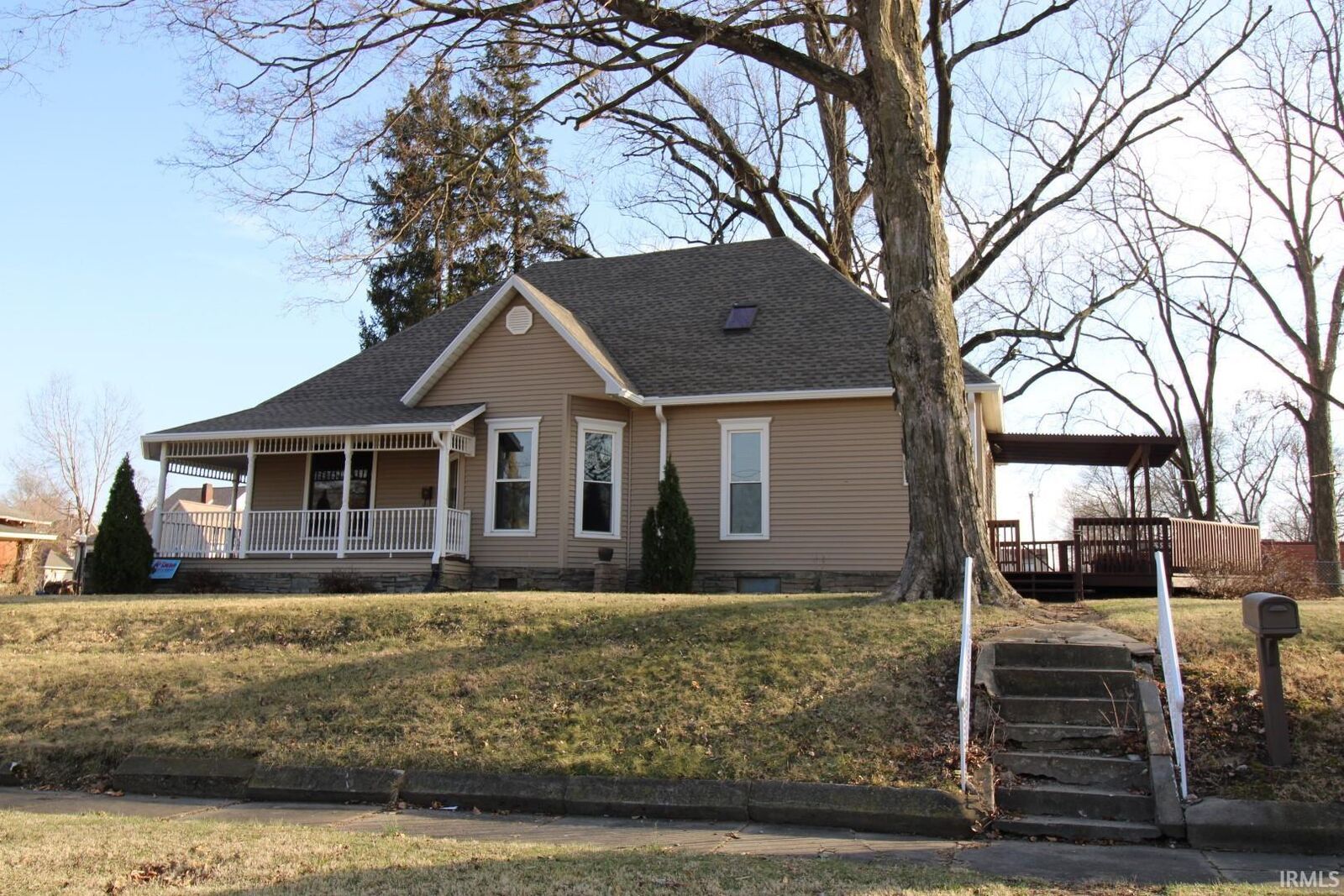 Property Photo:  403 S Main Street  IN 47670