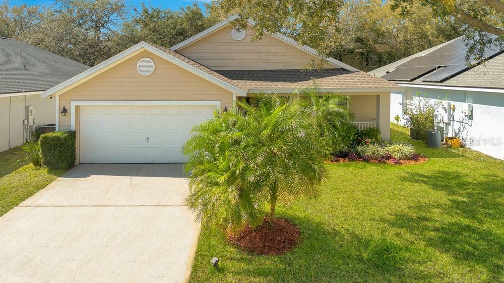 Property Photo:  1225 Cedarwood Way  FL 34714 