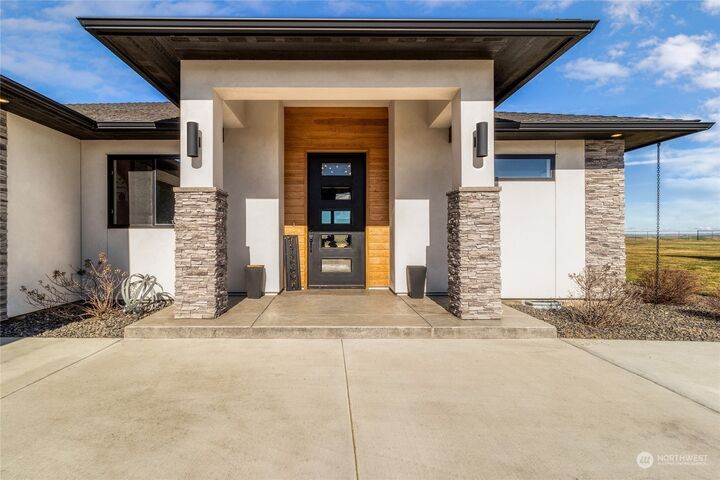 Home for sale in Touchet 39 Nightstar Place, Touchet, WA 99360