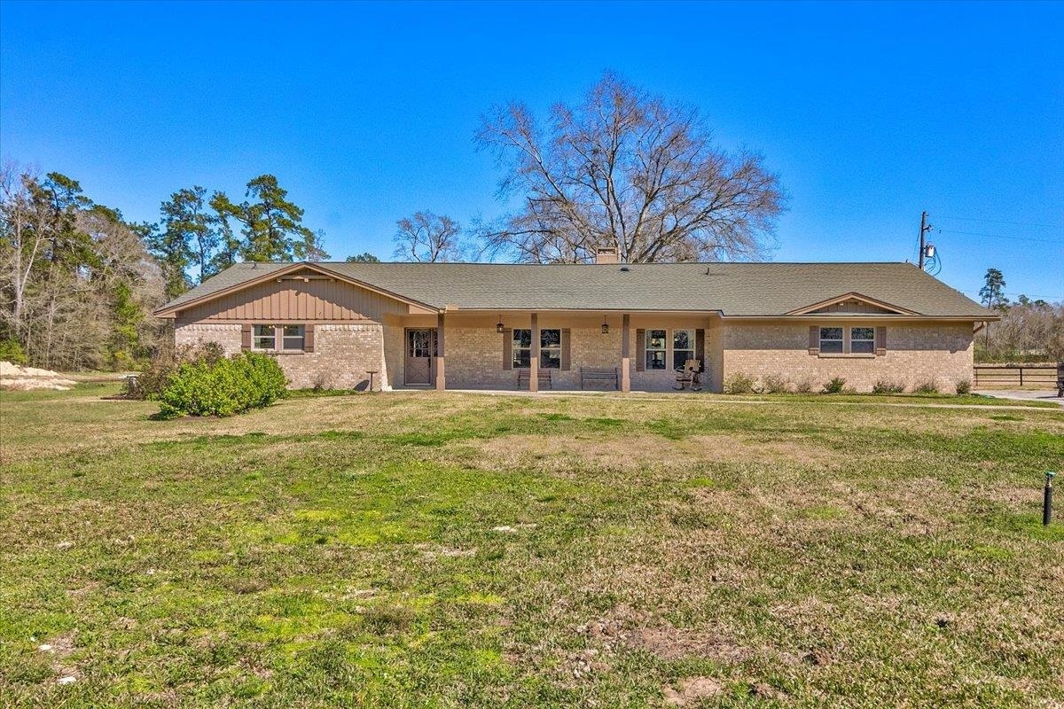 Property Photo: 2075 Overstreet Loop TX 77625