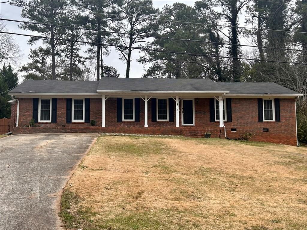 Property Photo: 108 Nottingham Drive GA 30263