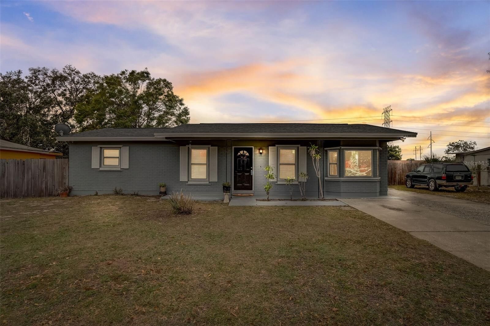 Property Photo:  8534 Tidewater Trail  FL 33619 