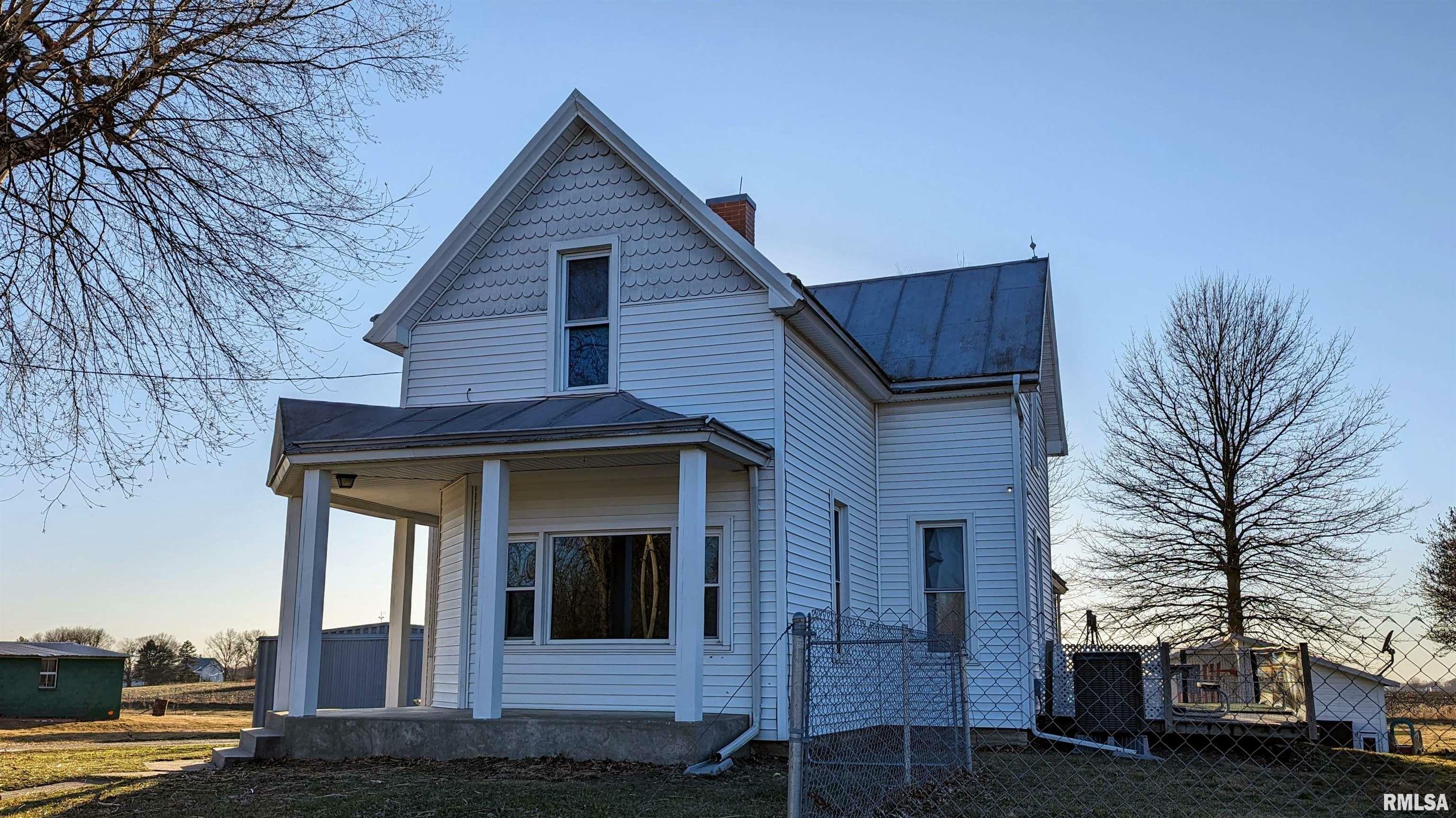 Property Photo:  214 N Warsaw Street  IL 62376 