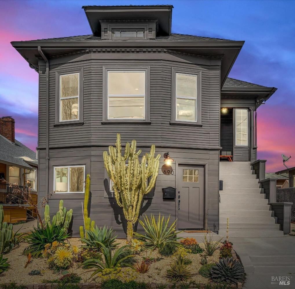 Property Photo: 688 690 43rd Street CA 94609