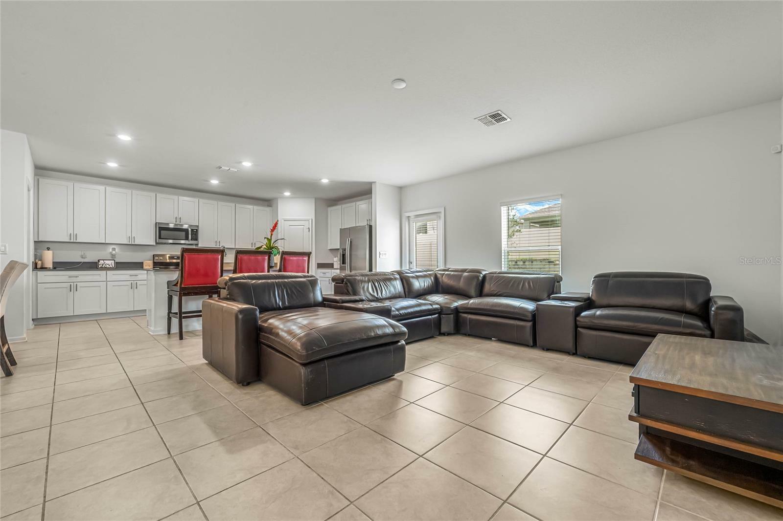 Property Photo:  852 Citrus Reserve Boulevard  FL 33837 