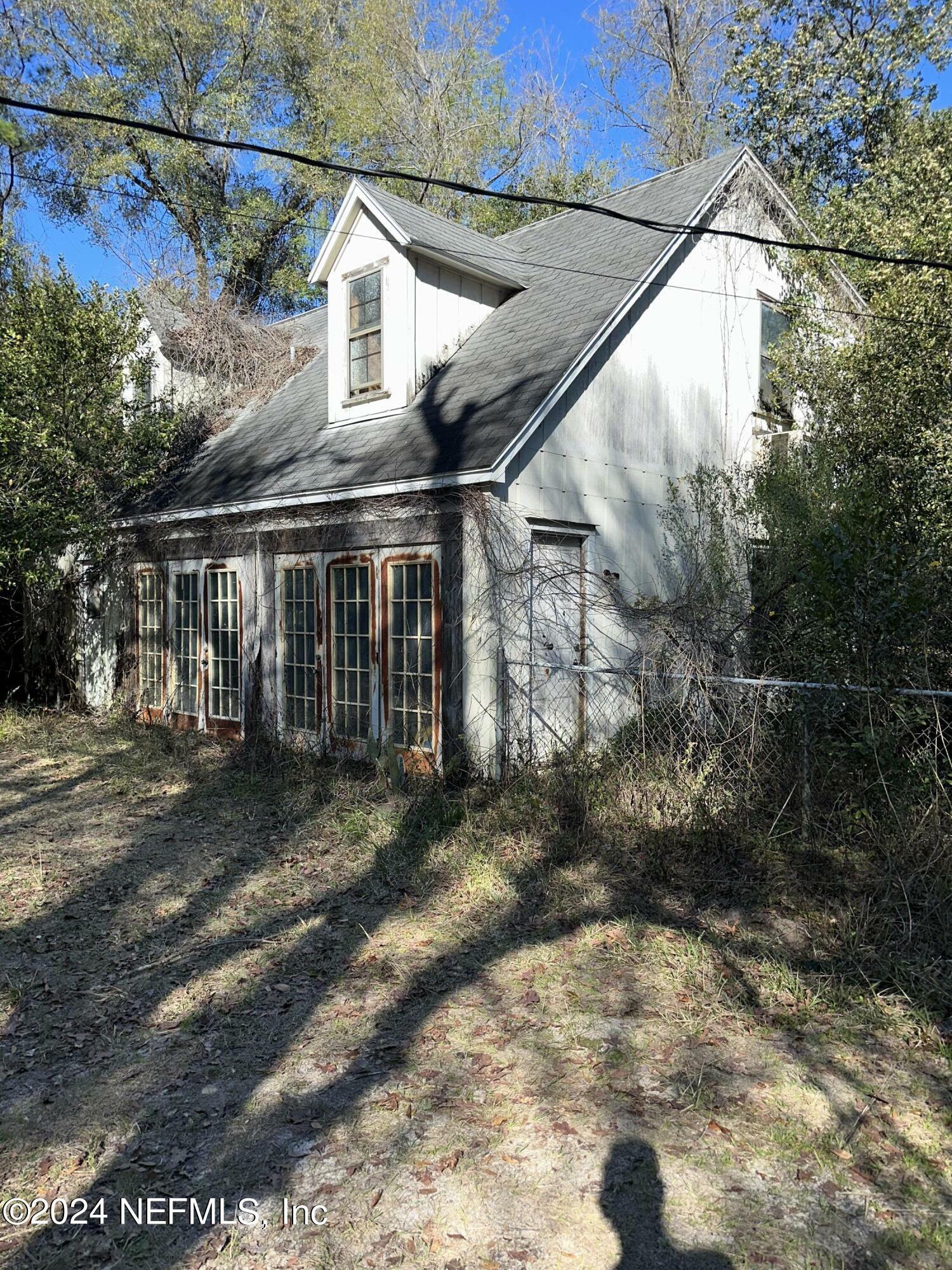 Property Photo: 4774 Leopard Circle 1 FL 32068