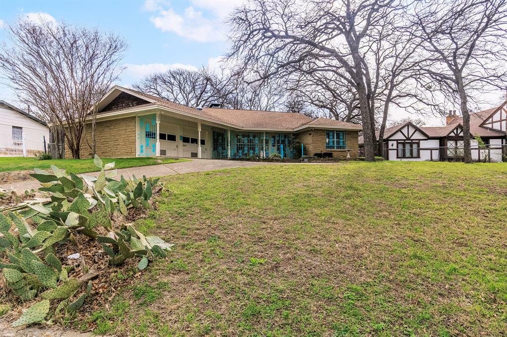 Property Photo:  1725 Ederville Road S  TX 76103 