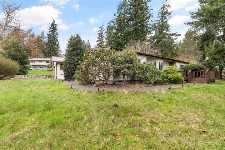 Property Photo:  5019 Cascade Place  WA 98277 