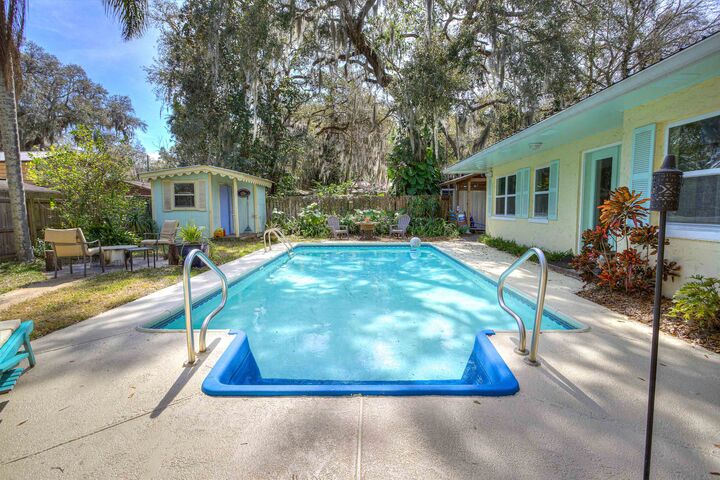 Property Photo: 163 Linden Rd (Pool Home) FL 32086