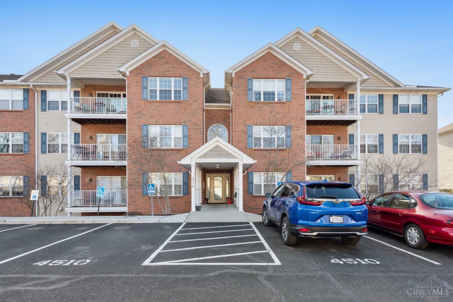 Property Photo: 4510 Clearwater Place OH 45248