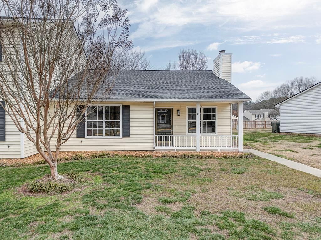 Property Photo:  1405 Rosewood Circle  GA 30720 