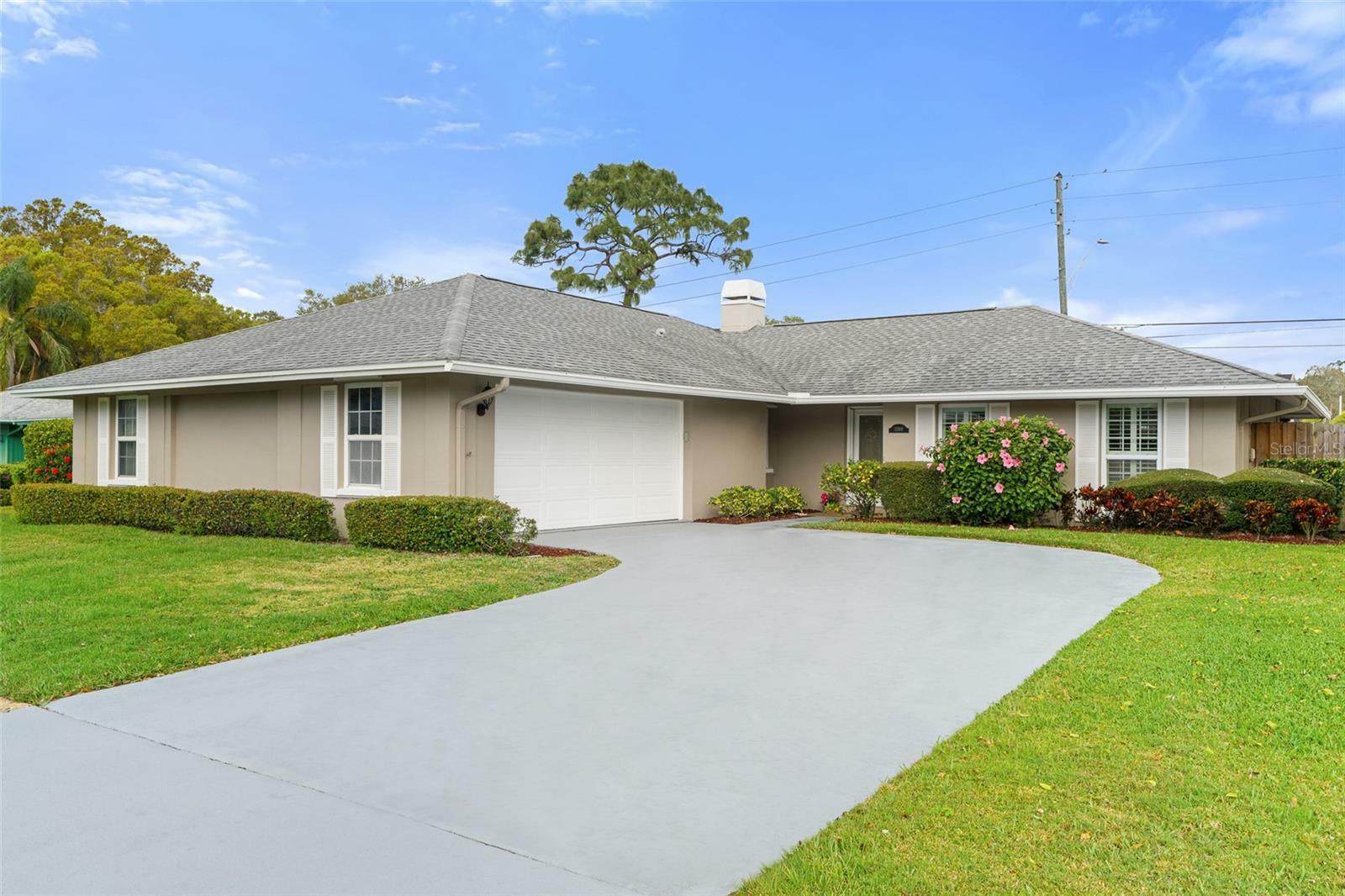 Property Photo:  13169 Linden Place Drive  FL 33776 