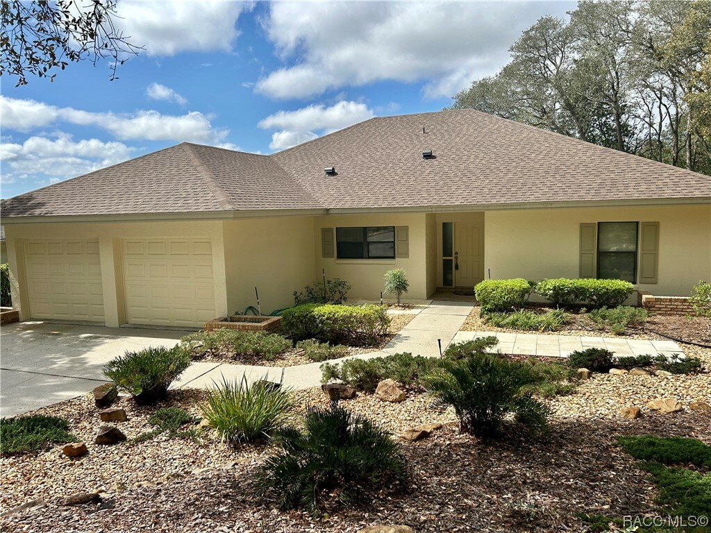 Property Photo:  3400 W Cedarbrook Court  FL 34461 