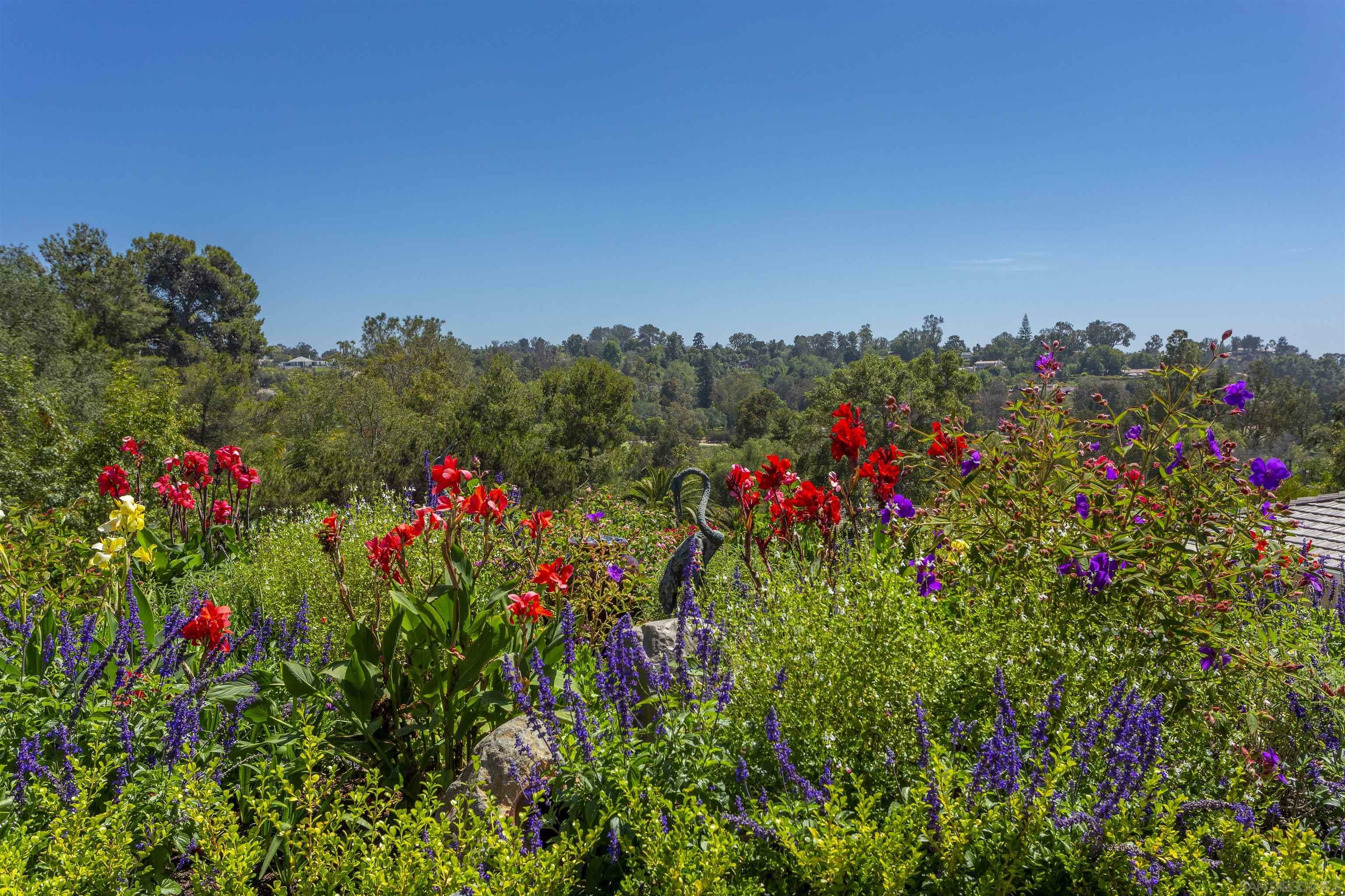 Property Photo: 5715 Lago Lindo CA 92067