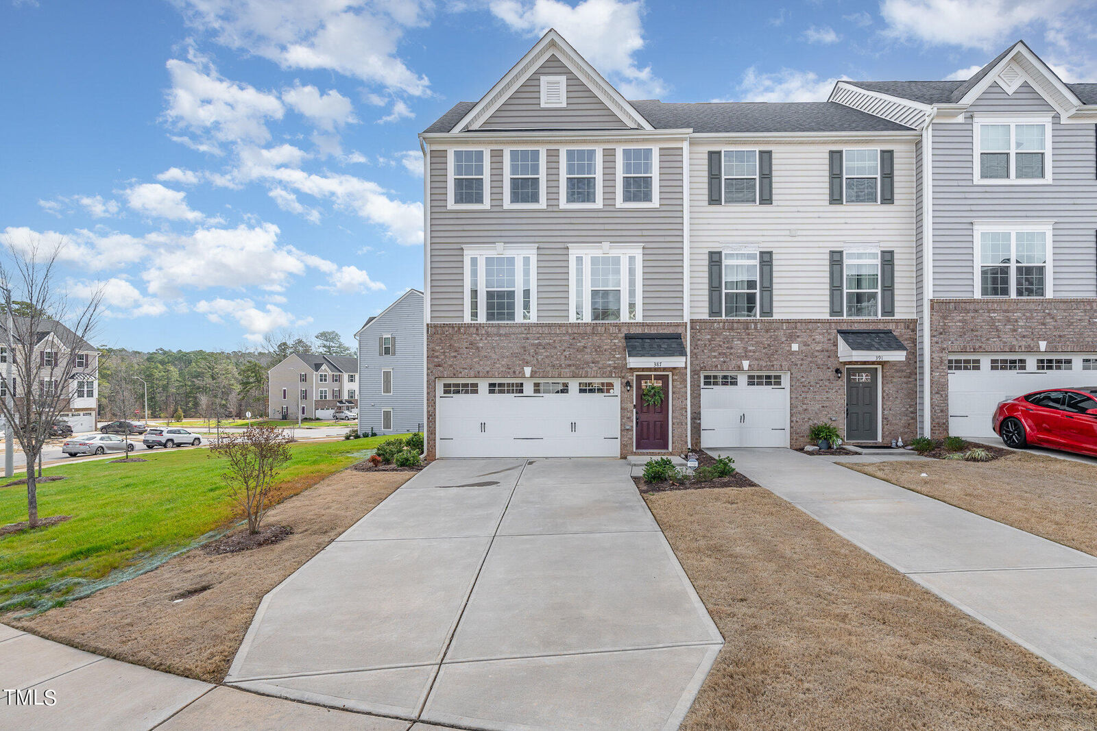Property Photo:  387 Amber Acorn Avenue  NC 27603 