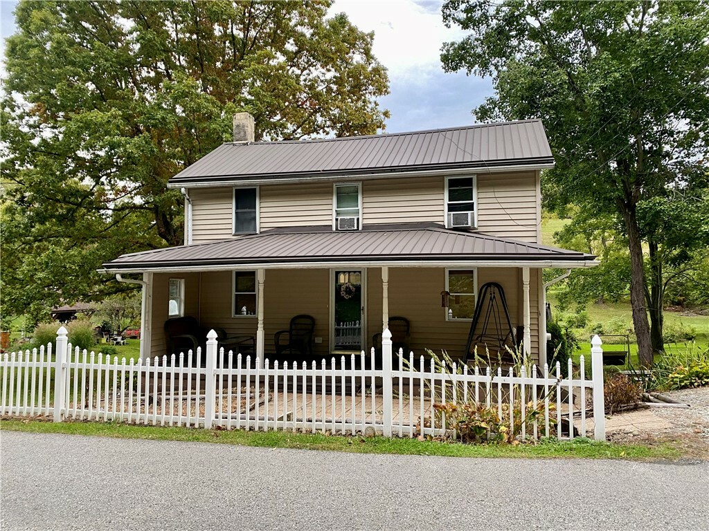 Property Photo:  155 Spruce Hollow Road  PA 15425 