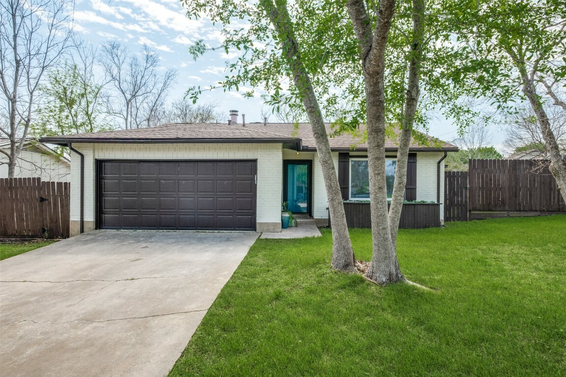 Property Photo: 3313 Plantation Road TX 78745