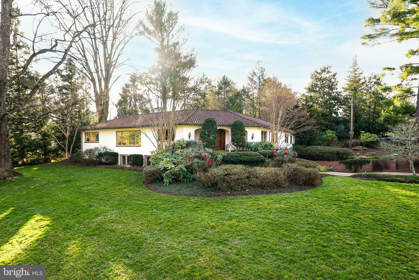 Property Photo: 3443 Malbrook Drive VA 22044