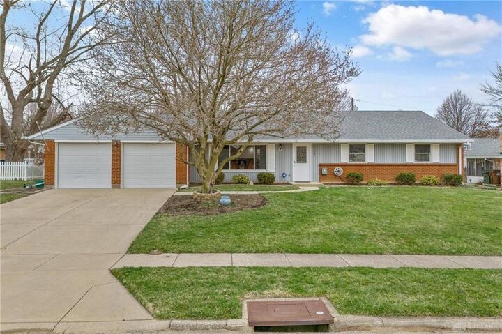 4150 Wallington Drive  Dayton OH 45440 photo