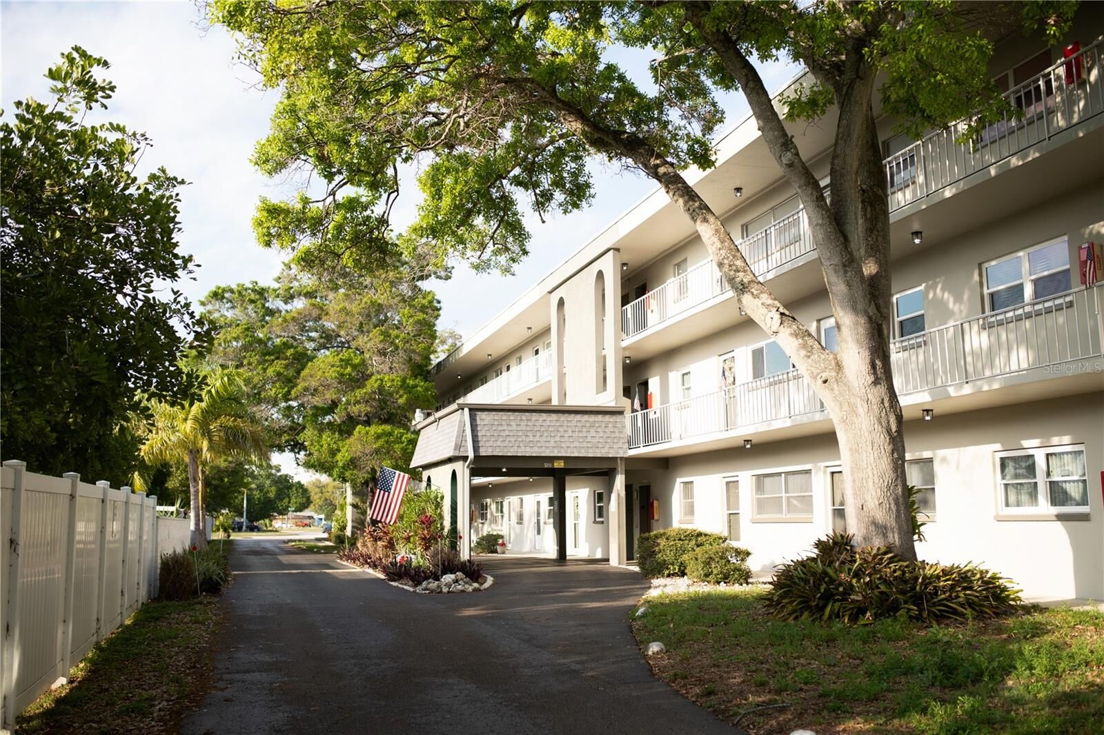 Property Photo: 5890 38th Avenue N 211 FL 33710