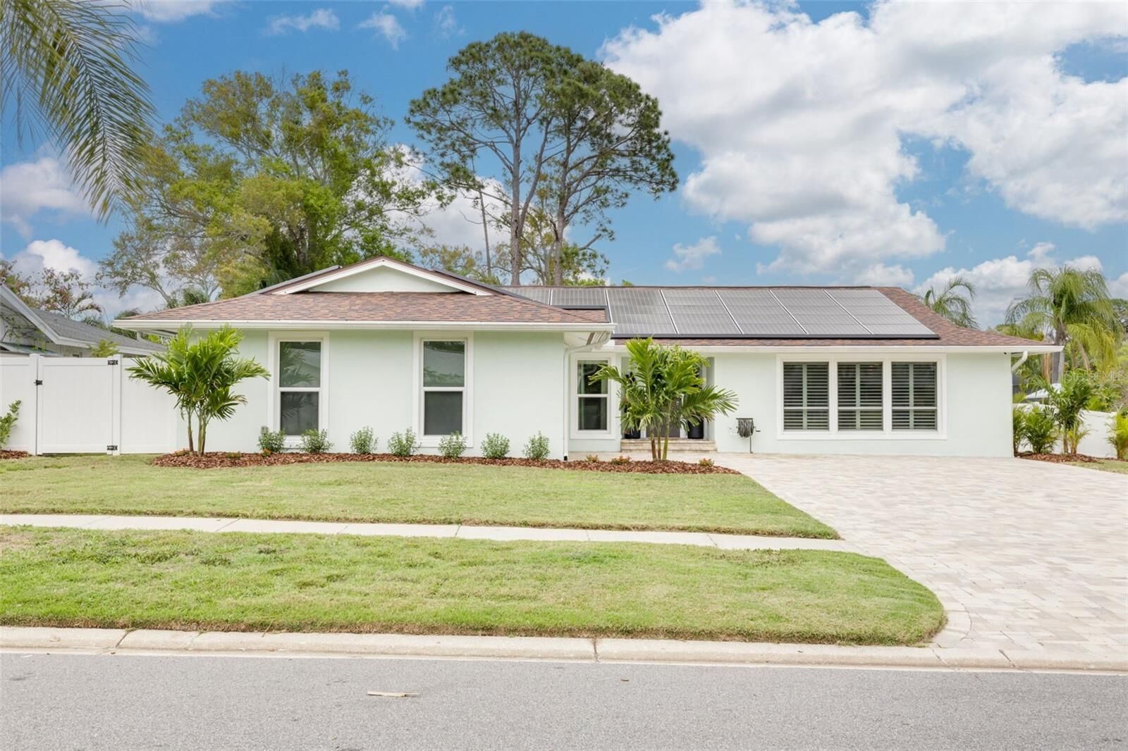 Property Photo:  3316 San Carlos Street  FL 33759 