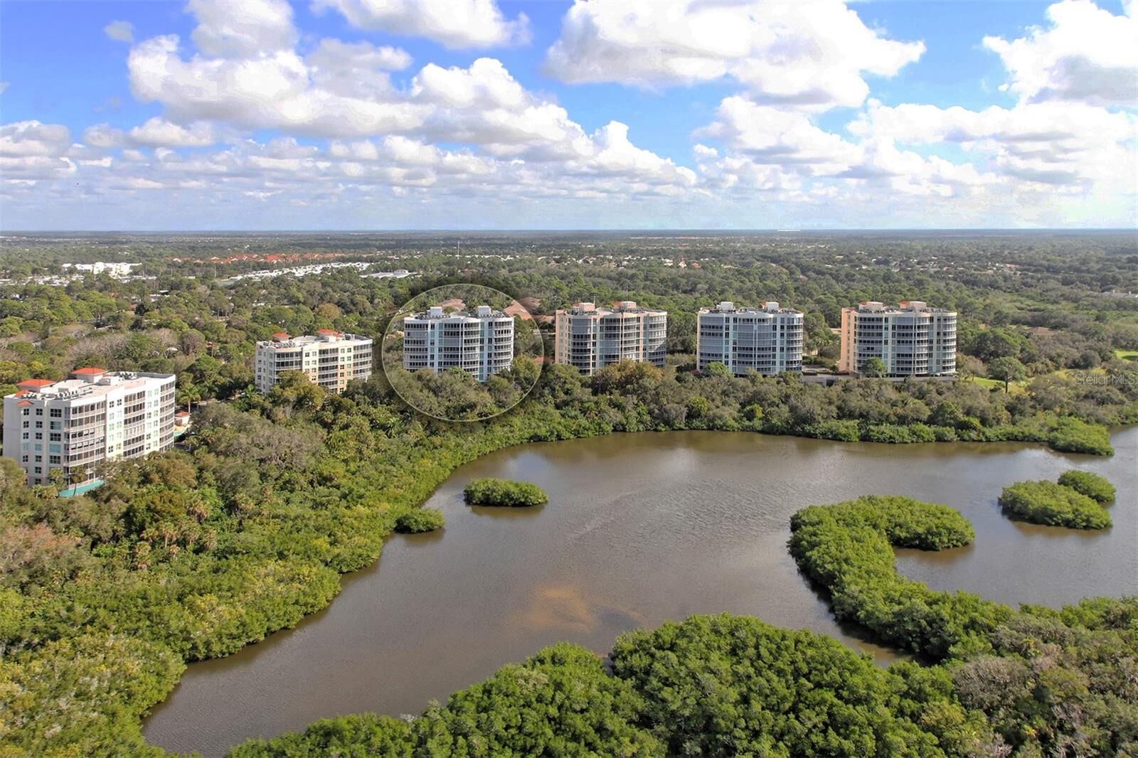 Property Photo:  409 N Point Road 603  FL 34229 