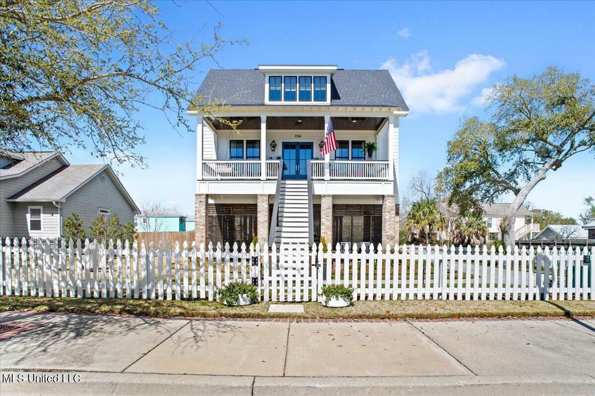 Property Photo: 154 W Second Street MS 39571