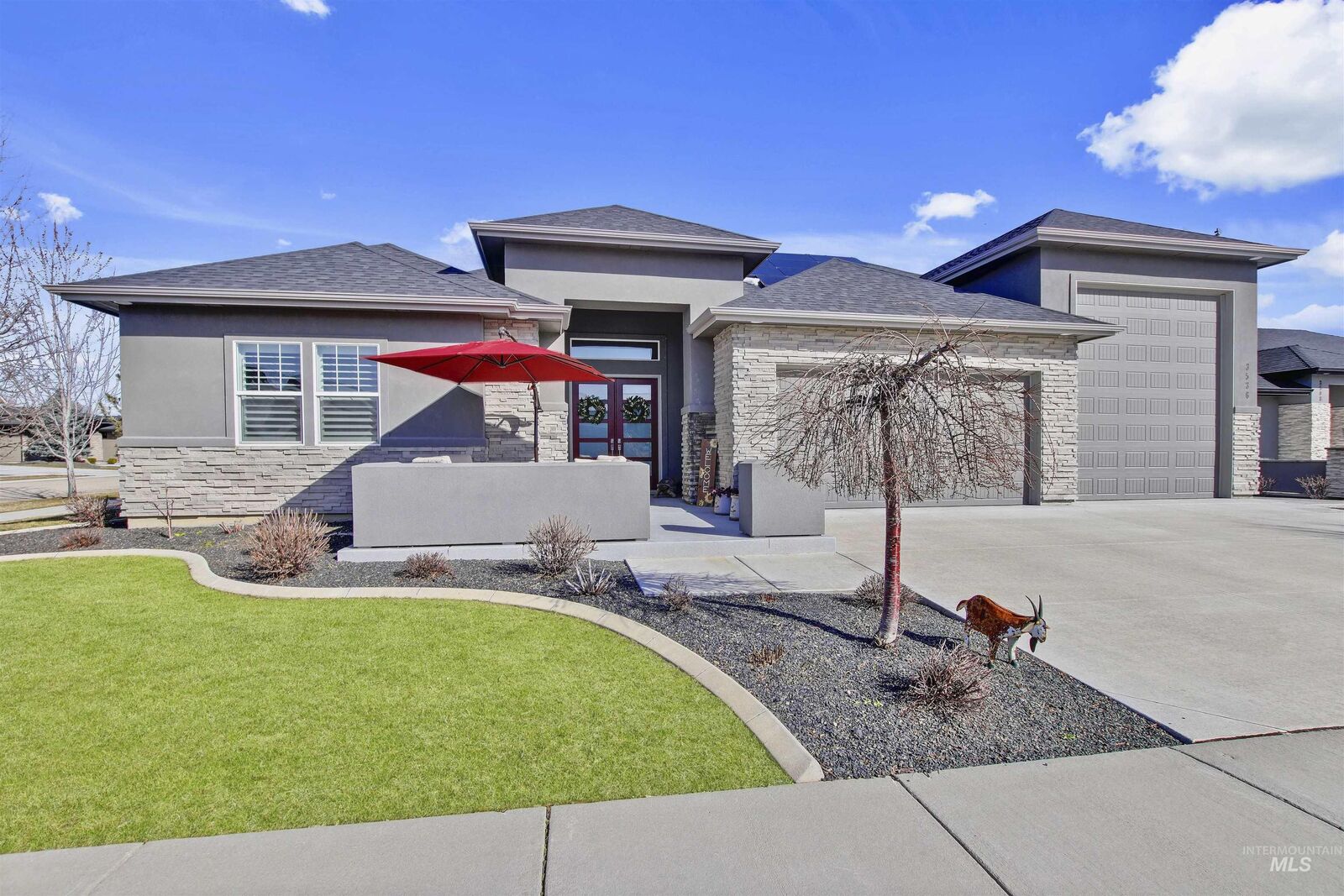 House for sale in Eagle 3536 W Barefoot St, Eagle, ID 83616