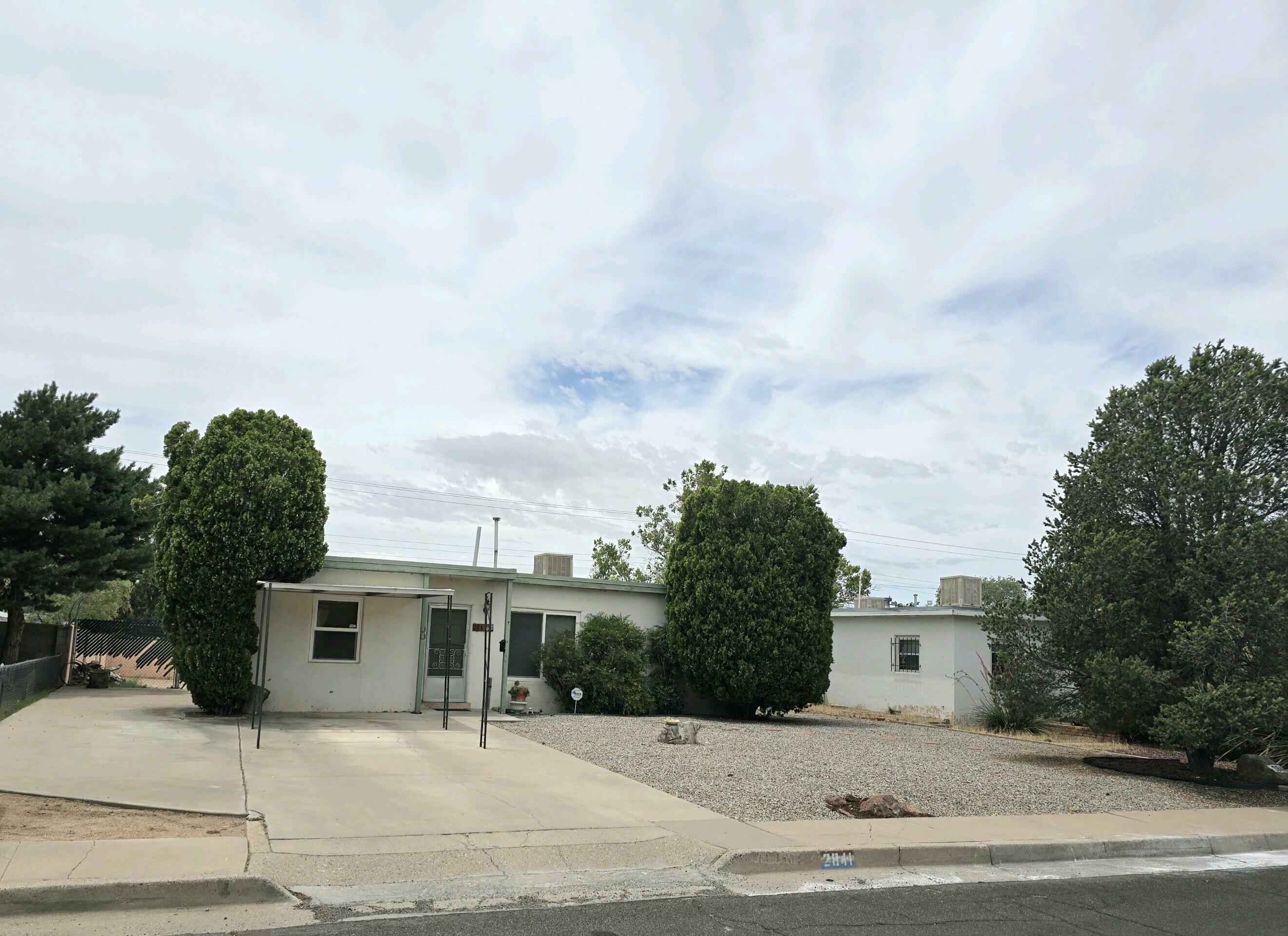 Property Photo: 2841 Manzano Street NE NM 87110