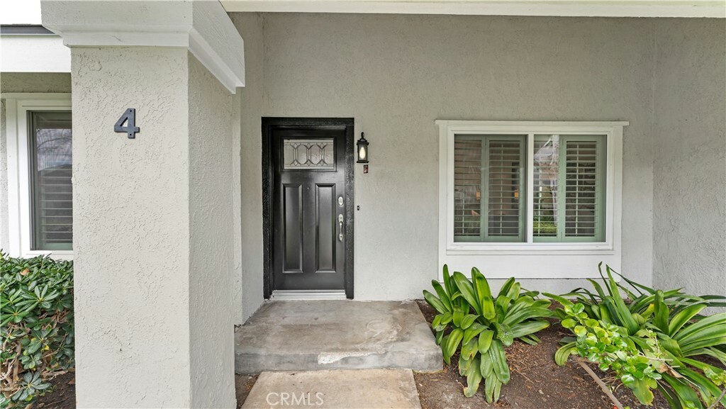 Property Photo: 4 Butterfield 2 CA 92604