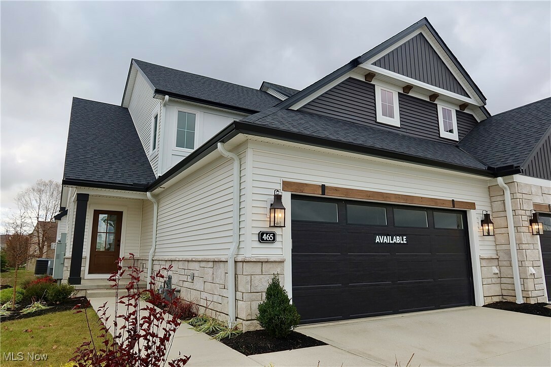 465 Bordeaux Boulevard  Broadview Heights OH 44147 photo