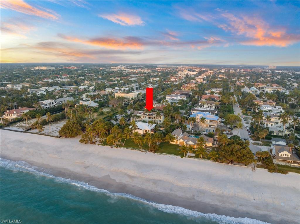 Property Photo:  40 5th Ave S  FL 34102 