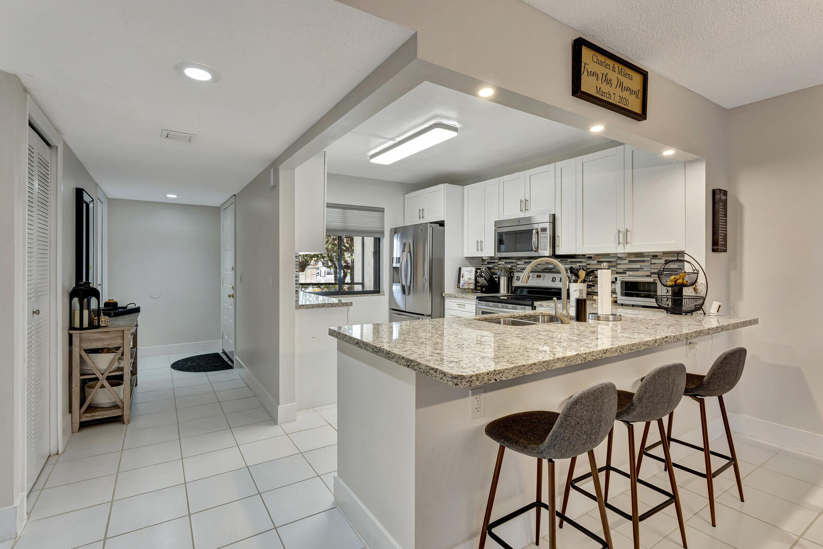 Property Photo:  398 Lakeview Drive 103  FL 33326 